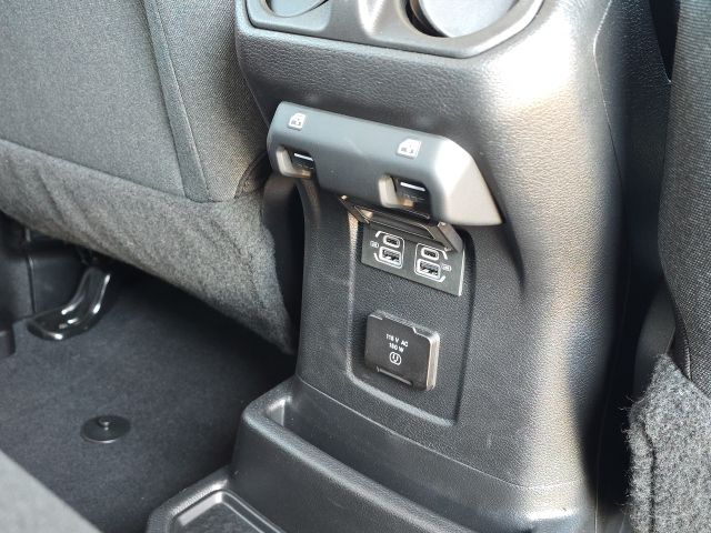 2025 Jeep Wrangler Sahara 4xe:B02116