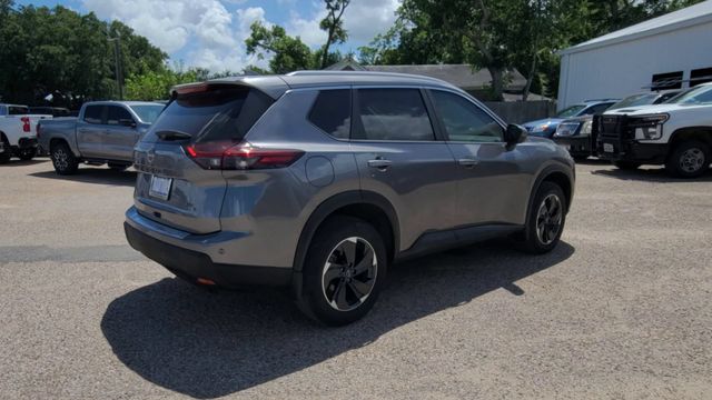 2024 Nissan Rogue SV - 8
