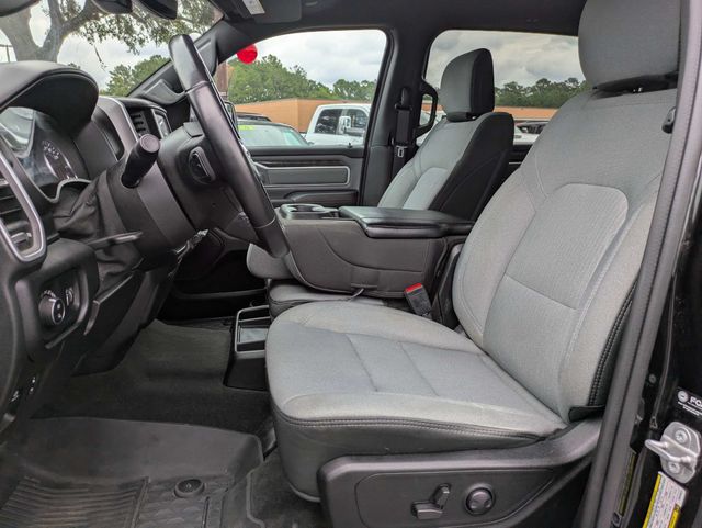 2022 Ram 1500 Big Horn Crew Cab 4x4 5'7" Box