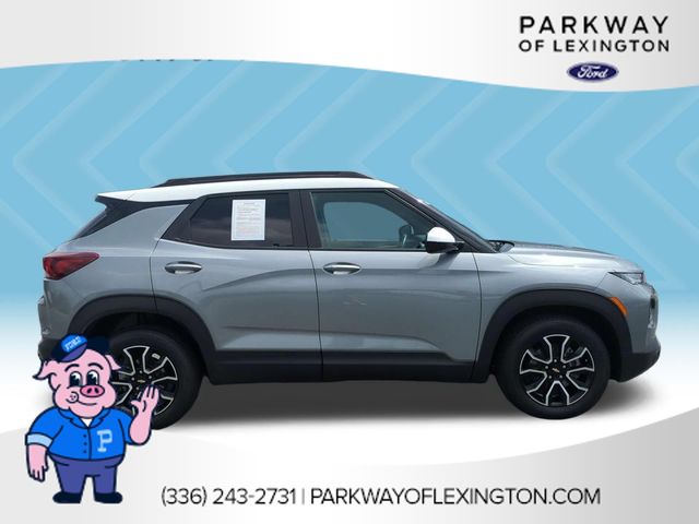 Used 2023 Gray Chevrolet ACTIV image 6