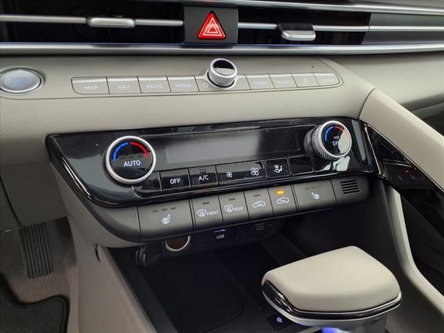 2025 Hyundai Elantra SEL Convenience photo