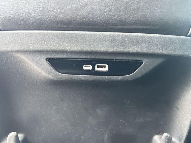 Used 2025 Black Chrysler Select image 35