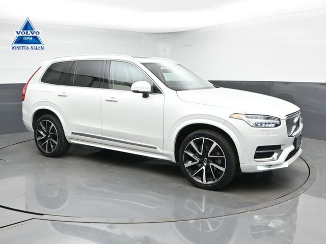 Crystal White 2023 Volvo XC90 B6 Plus Bright Theme 6-Passenger AWD SUV / Crossover All-Wheel Drive Automatic