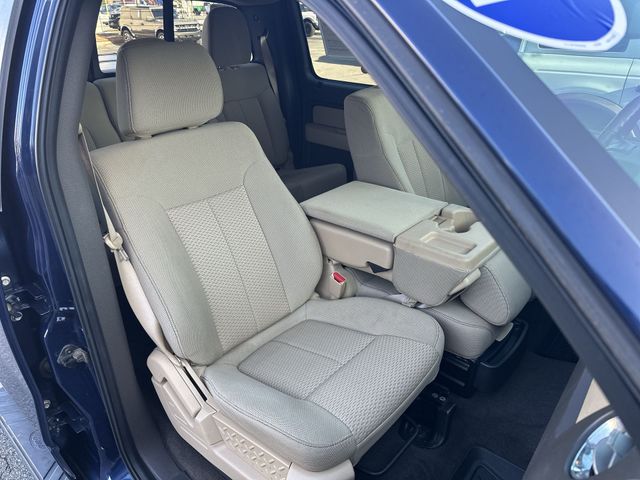 Used 2011 Blue Ford XLT image 24