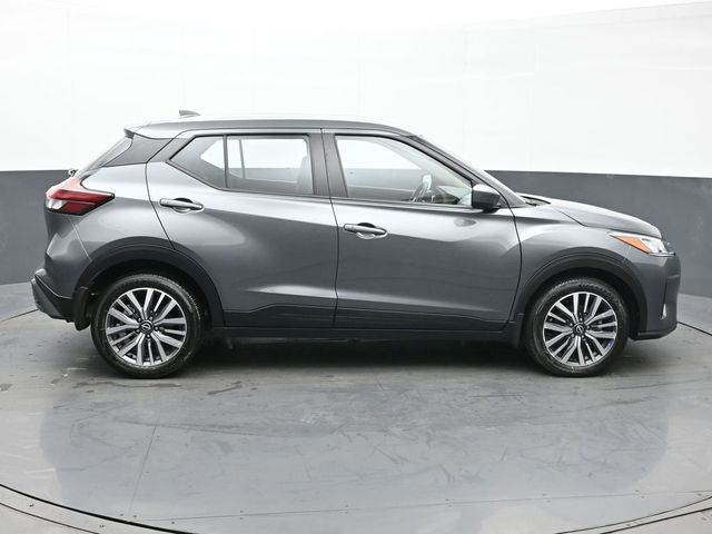 2022 Nissan Kicks SV 8