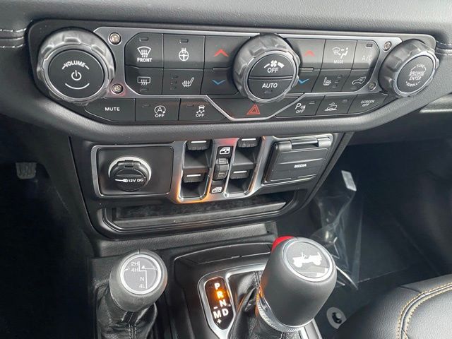 new 2026 Jeep Wrangler car, priced at $46,889