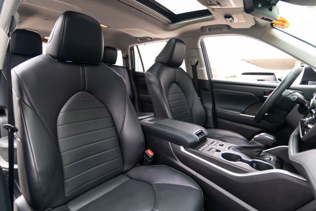 Used 2022 Toyota Highlander SUV