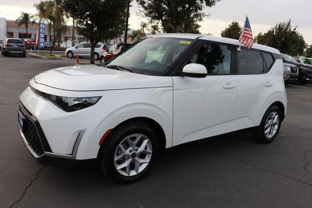 2023 Kia Soul LX 3