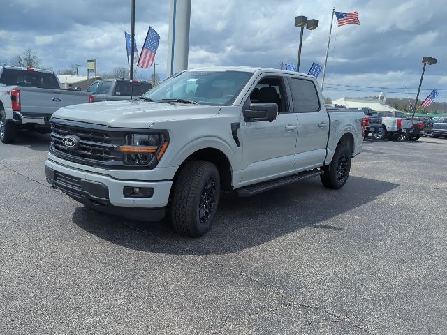 View vehicle photo 4