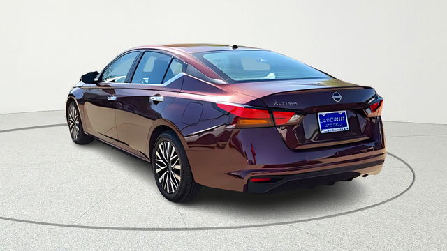 2025 Nissan Altima