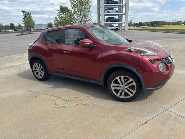 Cayenne Red Pearl 2015 Nissan Juke SL SUV / Crossover Front-Wheel Drive Continuously Variable Transmission