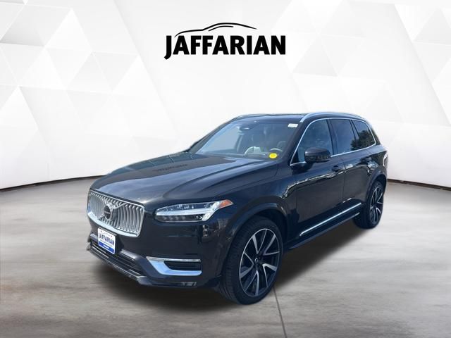 2024 Volvo XC90 B6 Ultimate Bright Theme 7-Passenger AWD