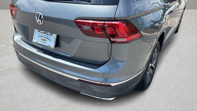Used 2020 Gray Volkswagen 2.0T SE image 37