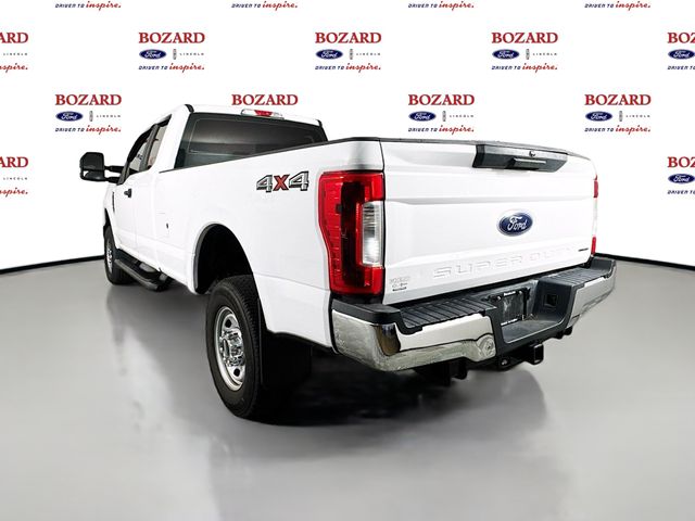 2019 Oxford White Ford Super Duty F-350 SRW XL 4X4 Truck