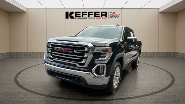 2020 GMC Sierra 4WD Crew Cab Short Box SLT's photo