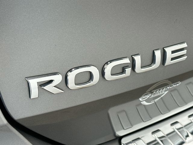 2018 Nissan Rogue SV Gray at South Hills Kia