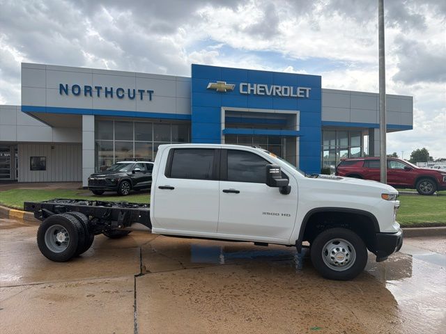 2024 Chevrolet Silverado 3500HD Chassis Work Truck Crew Cab RWD
