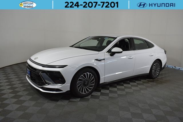 Serenity White 2025 Hyundai Sonata Hybrid Sedan Front-Wheel Drive 6-Speed Automatic