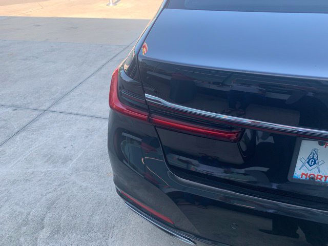 Used 2020 Black BMW 740i image 7