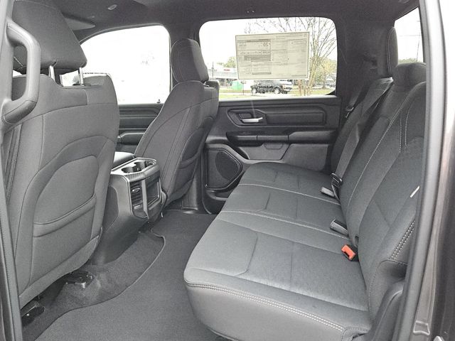 2026 Ram 1500 Express Crew Cab 4x4 5'7" Box