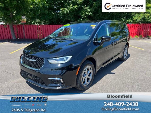 Diamond Black Crystal Pearlcoat 2024 Chrysler Pacifica Minivan All-Wheel Drive 9-Speed Automatic