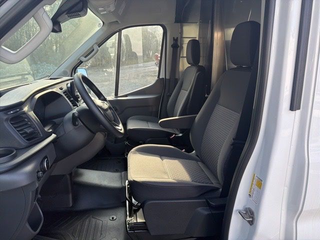 New 2024 White Ford Base image 15