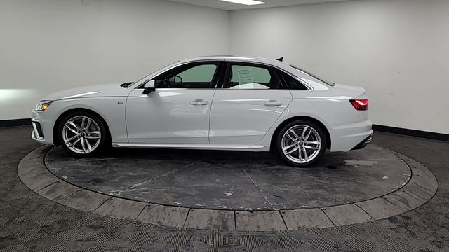 2022 – Audi – A4