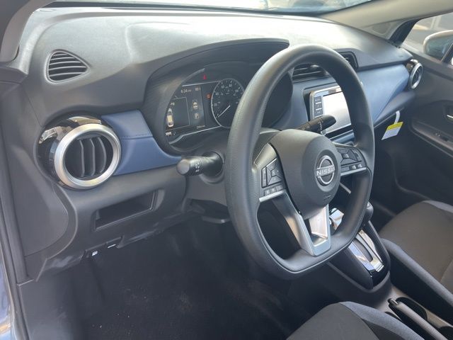 New 2025 Gray Nissan 1.6 SV image 9