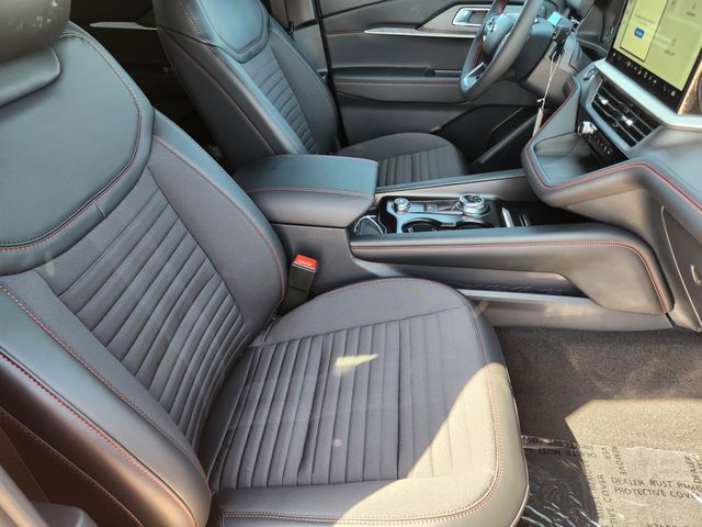2025 Ford Explorer ST-Line photo