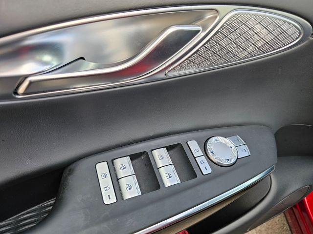 Used 2025 Red Genesis 2.5T image 22