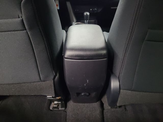 2016 – Toyota – RAV4