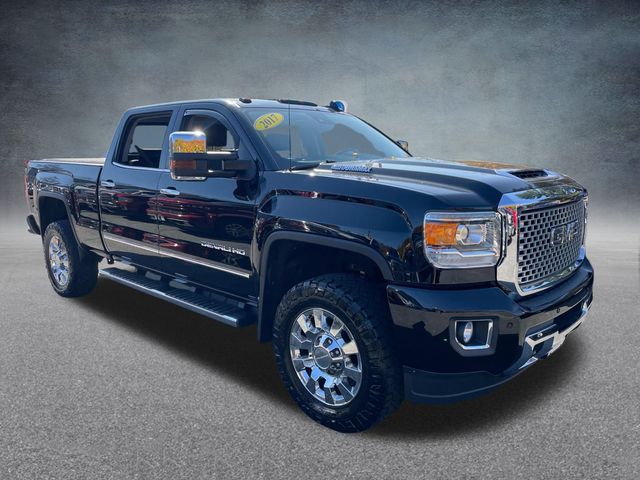 2017 GMC Sierra 2500HD Denali 4