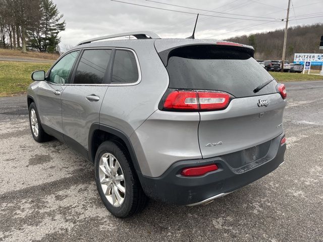 Used 2017 Silver Jeep Limited image 8