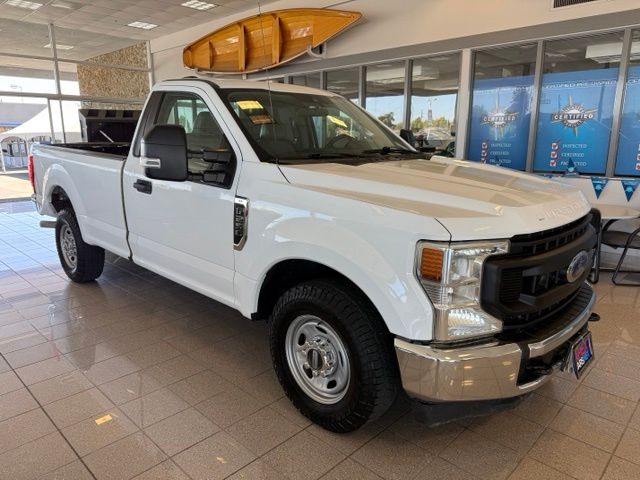 Oxford White 2020 Ford F-250 Super Duty Pickup Truck 4X2 6-Speed Automatic