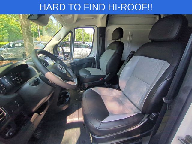 Used 2025 White Ram High Roof image 16