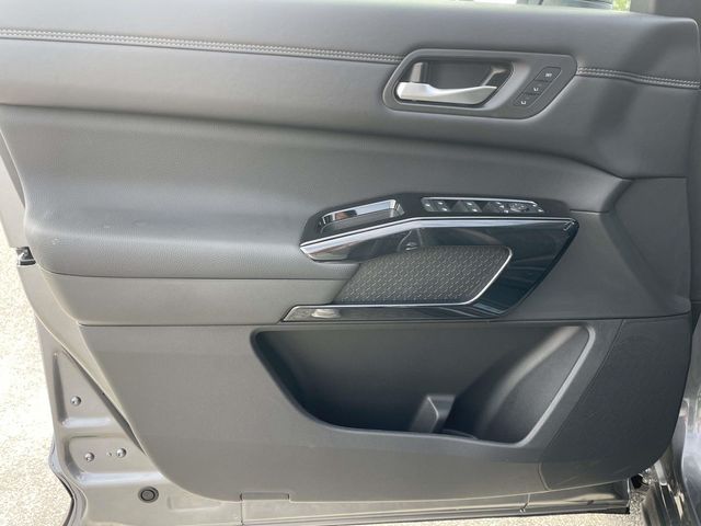 New 2026  Nissan Platinum image 17