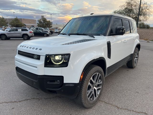 2024 Land Rover Defender 110 X-Dynamic SE 8