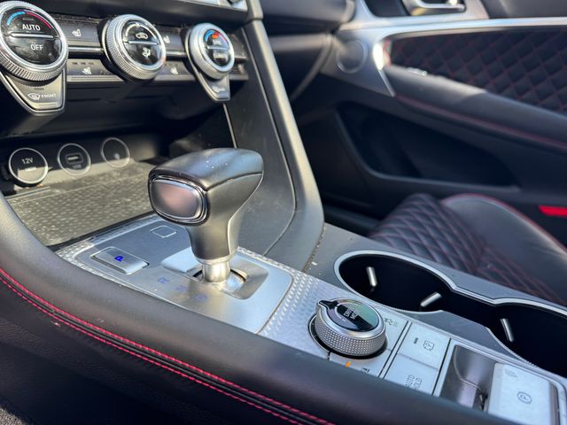 2022 Genesis G70 3.3T 27