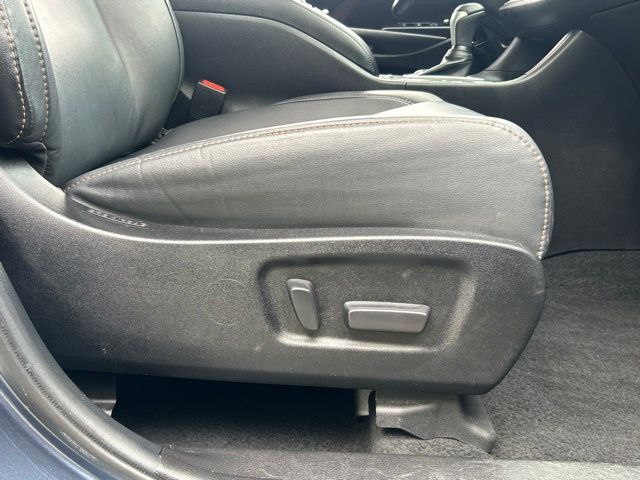 used 2019 Toyota Highlander car, priced at $24,059