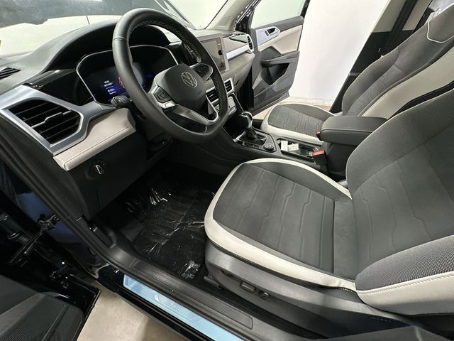 2025 Volkswagen Taos 1.5T SE Black at Subaru and VW of Moon Township