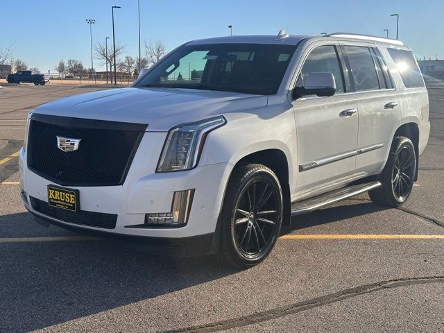 2017 Cadillac Escalade Luxury