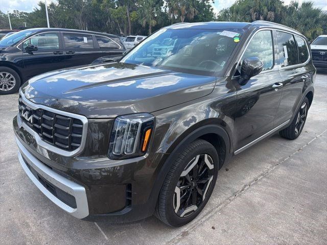 2025 Kia Telluride S AWD's photo