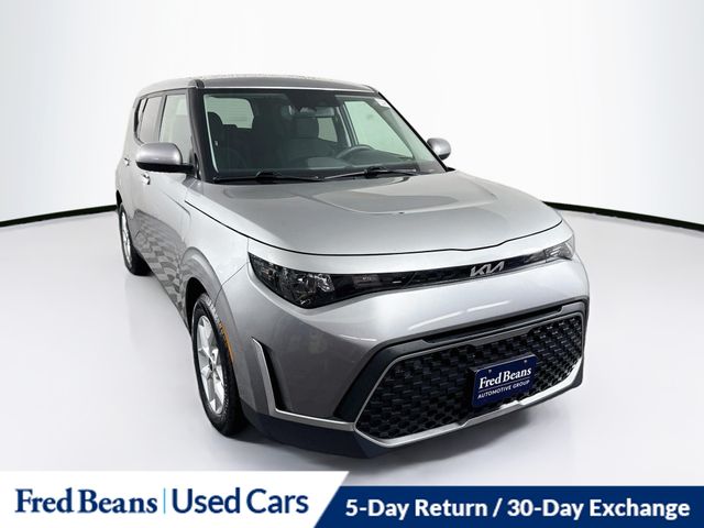 Steel Gray 2024 Kia Soul SUV / Crossover Front-Wheel Drive Continuously Variable Transmission