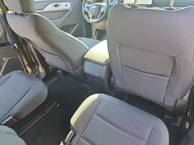 New 2027 Gray Ford 4DR RWD ACTIVE image 12