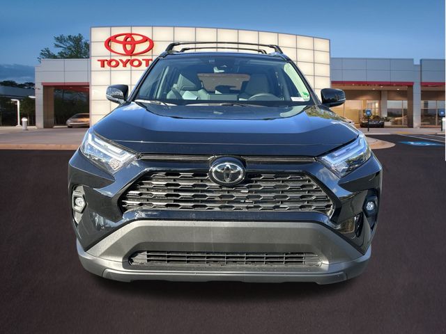 2025 Toyota RAV4 XLE Premium 24