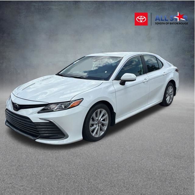 Ice 2023 Toyota Camry Sedan Front-Wheel Drive 8-Speed Automatic