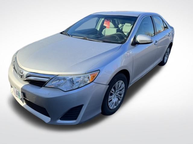 2013 Toyota Camry LE 3