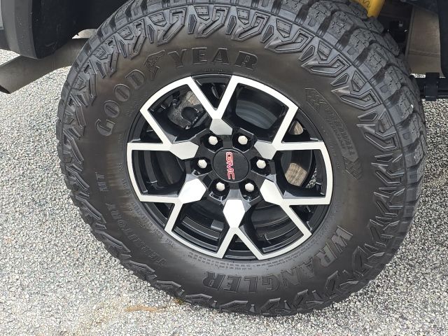 2023 GMC Canyon AT4X:C02547