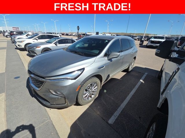  2023 Buick Enclave Essence AWD   