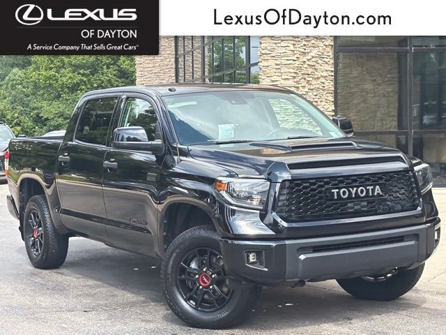 Midnight Black Metallic 2019 Toyota Tundra Pickup Truck Four-Wheel Drive 6-Speed Automatic